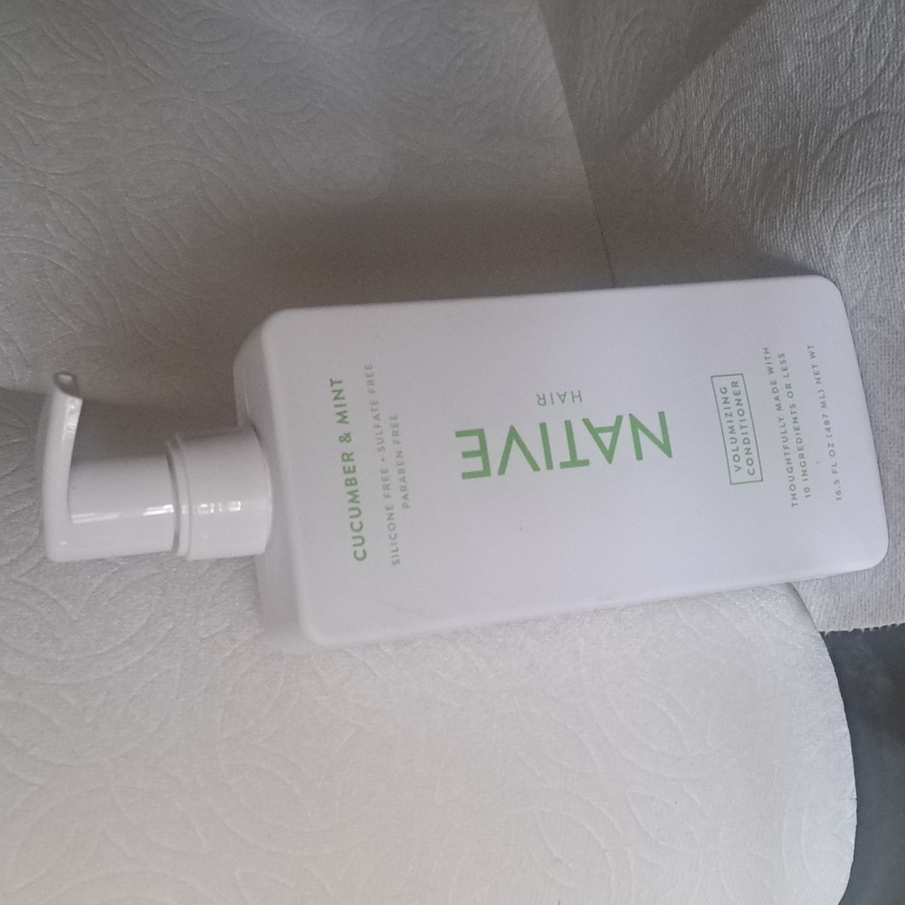 Native Cucumber & Mint Volumizing Conditioner